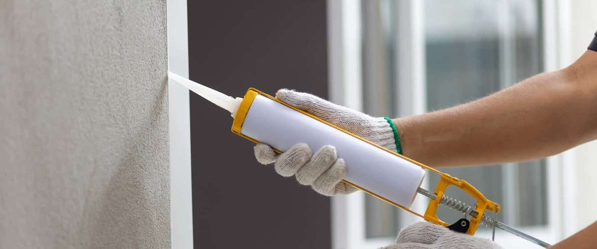 Choosing a good caulking gun & caulk is important for a successful sealing job