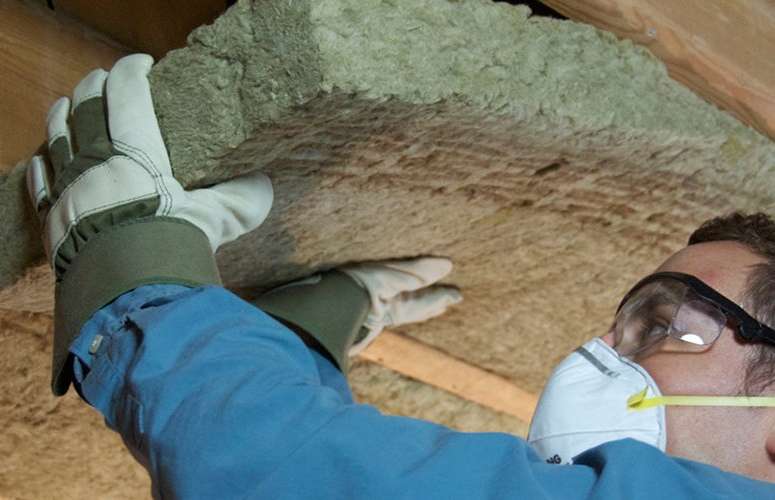 Mineral wool insulation in roof by Rockwool - LEED Platinum V4