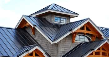 Metal roofing vs asphalt shingles - which roofing material is best?